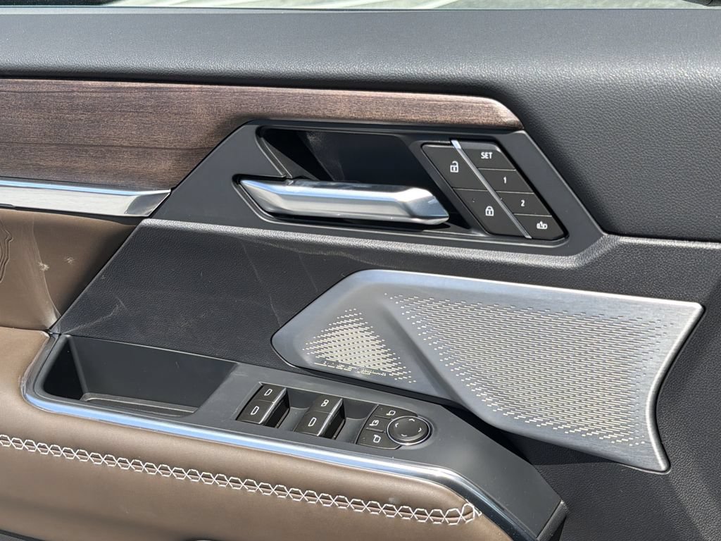 New 2026 GMC Acadia Denali Ultimate FWD image 14