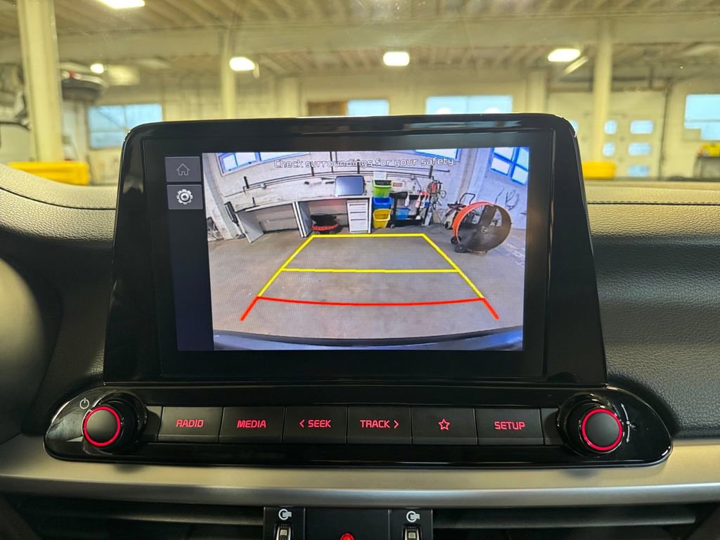 Certified 2023 Kia Forte LXS image 18