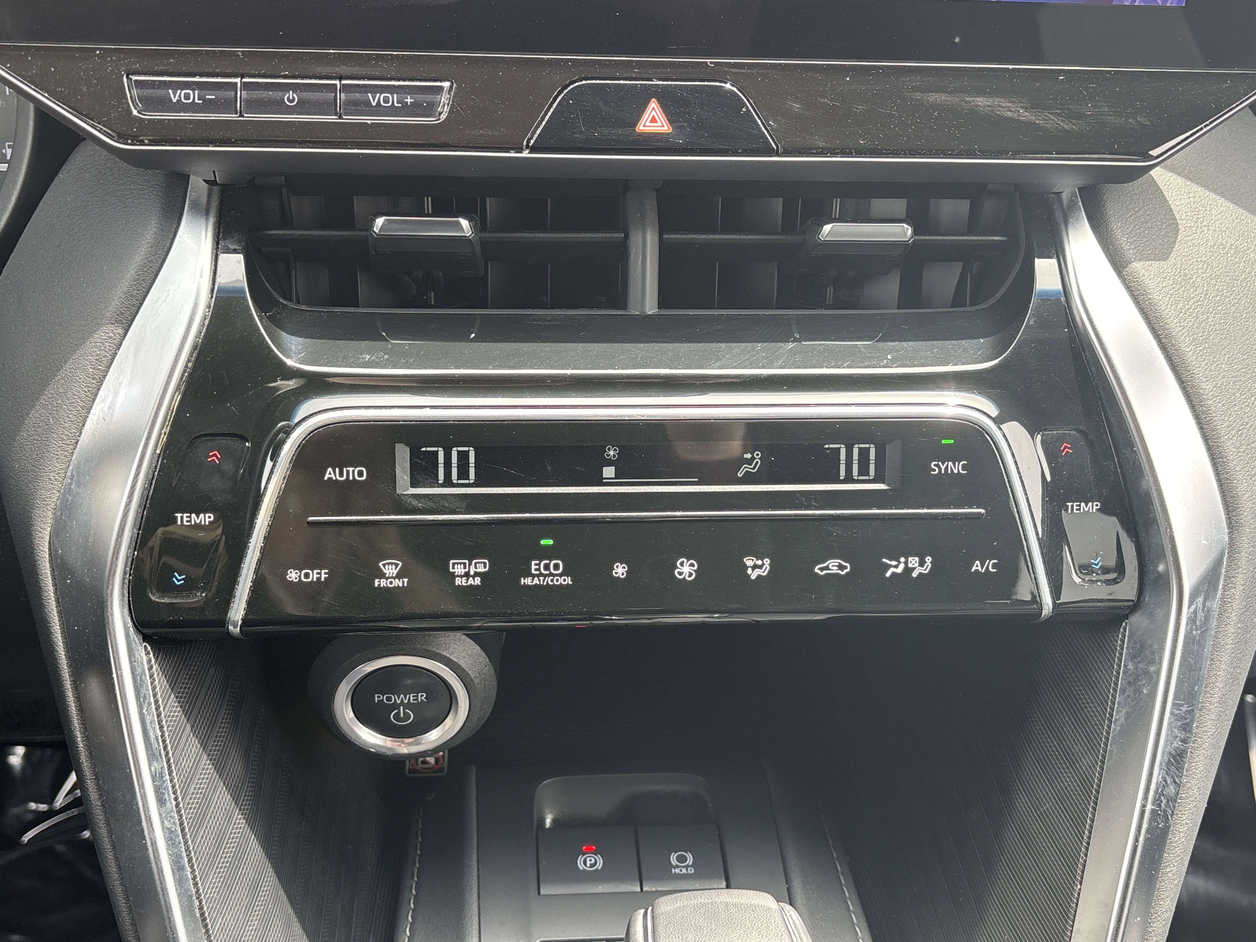 Used 2023 Toyota Venza XLE AWD/4WD image 19