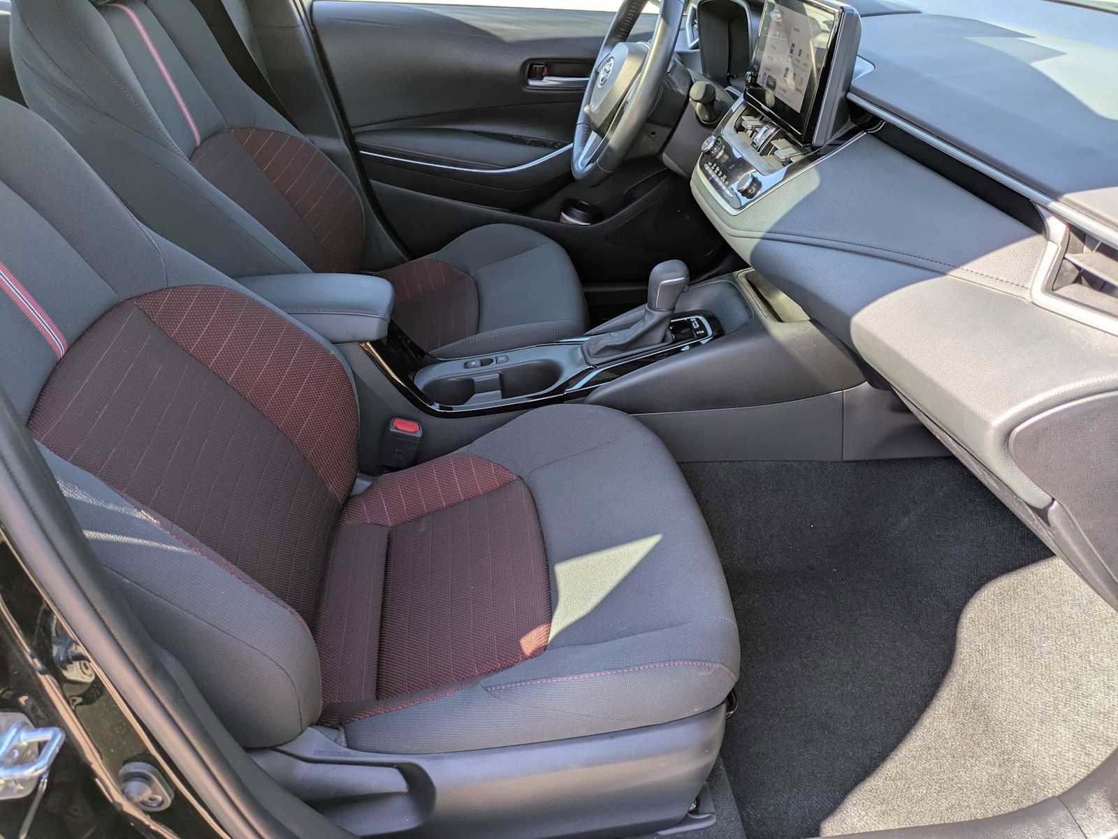 Used 2023 Toyota Corolla SE image 21