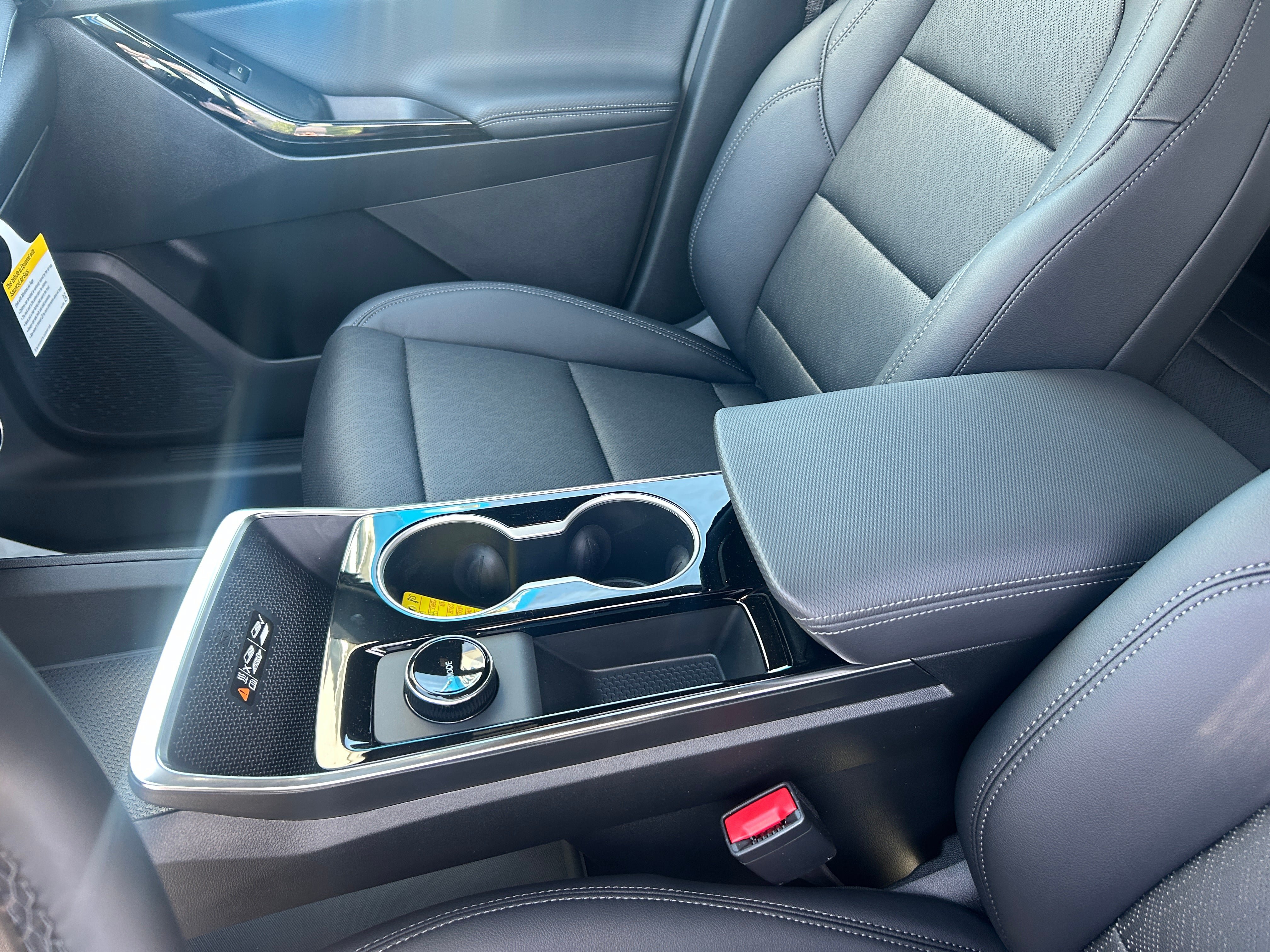 New 2026 Chevrolet Equinox LT w/ Convenience Package II AWD/4WD image 22