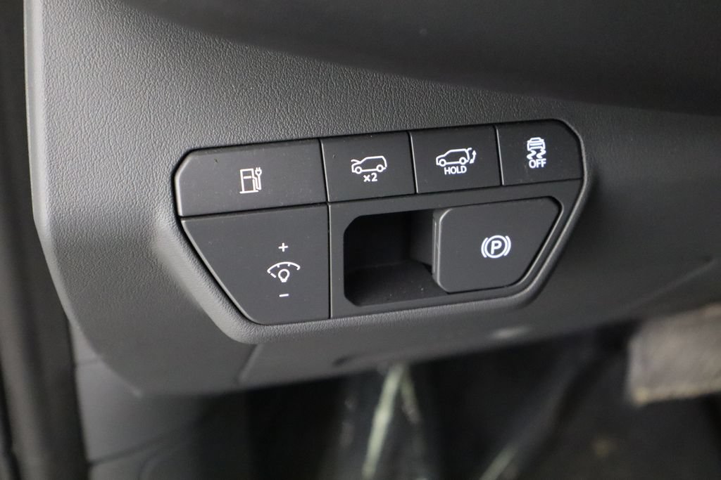 Used 2024 Kia EV9 Light Long Range RWD image 23