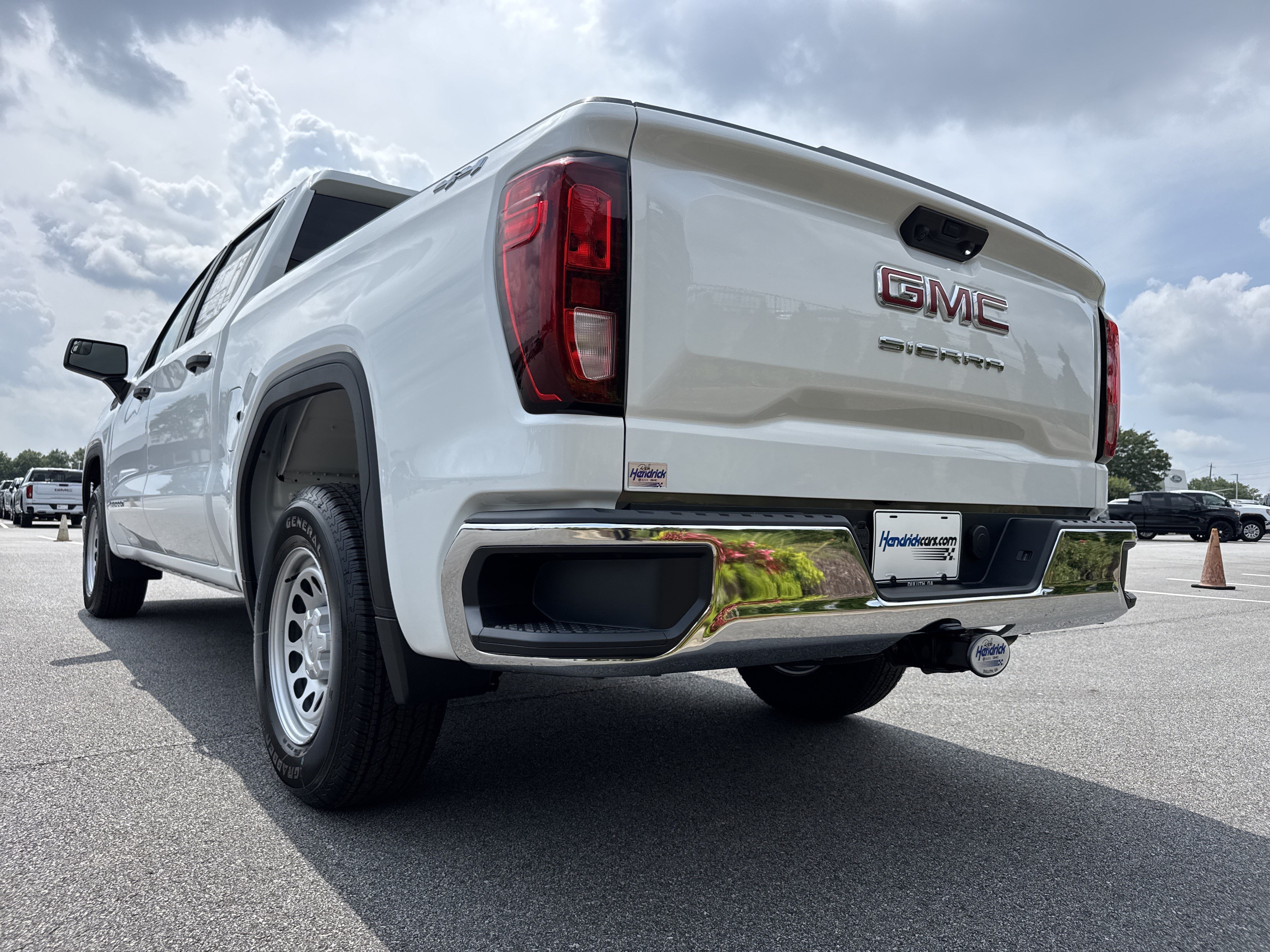 New 2026 GMC Sierra 1500 Pro w/ Pro Value Package AWD/4WD image 8