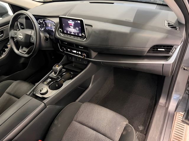 Used 2025 Nissan Rogue SV AWD/4WD image 10