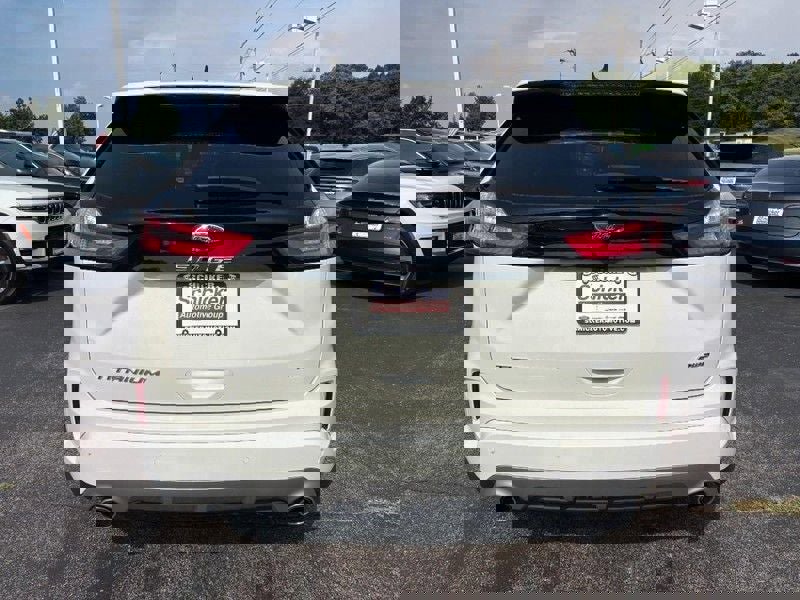 Used 2022 Ford Edge Titanium w/ Equipment Group 301A image 5