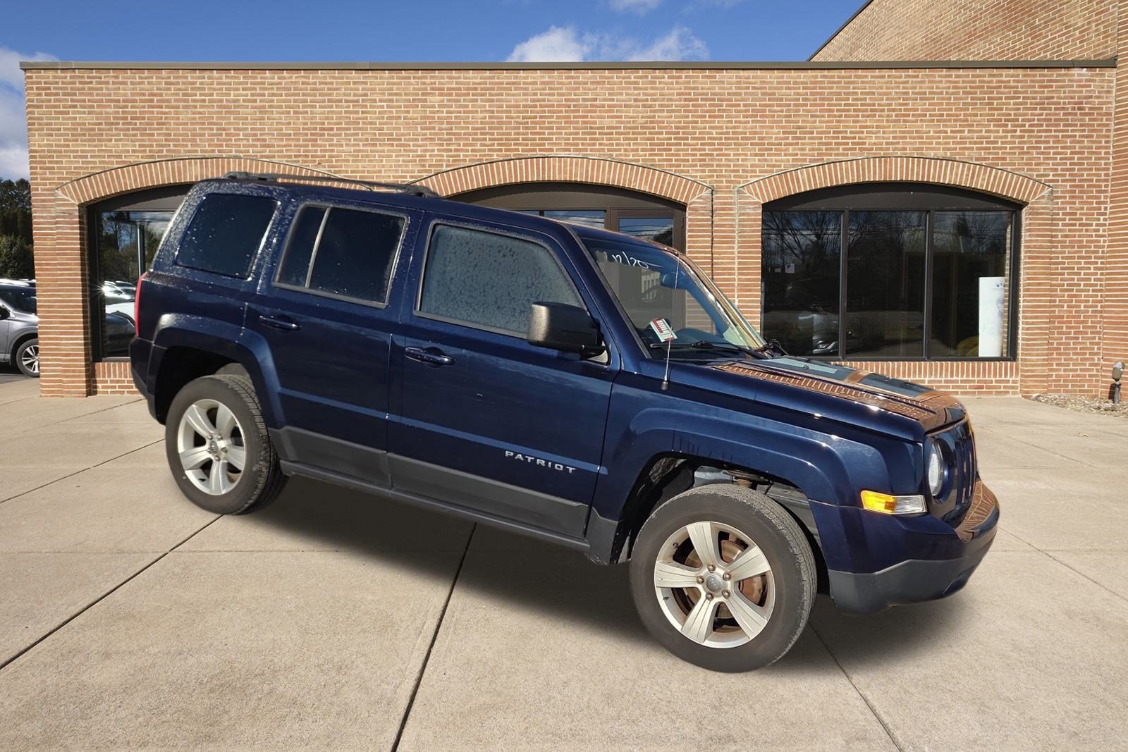 Used 2017 Jeep Patriot Latitude image 1