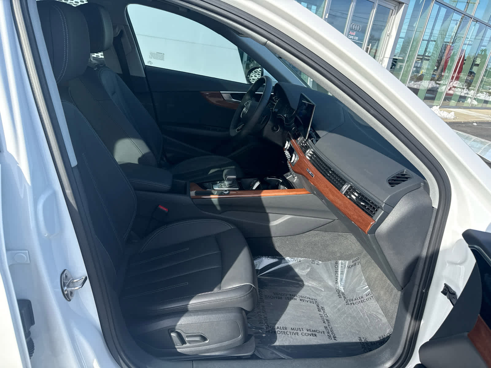 Used 2023 Audi A4 2.0T Premium w/ Convenience Package image 26