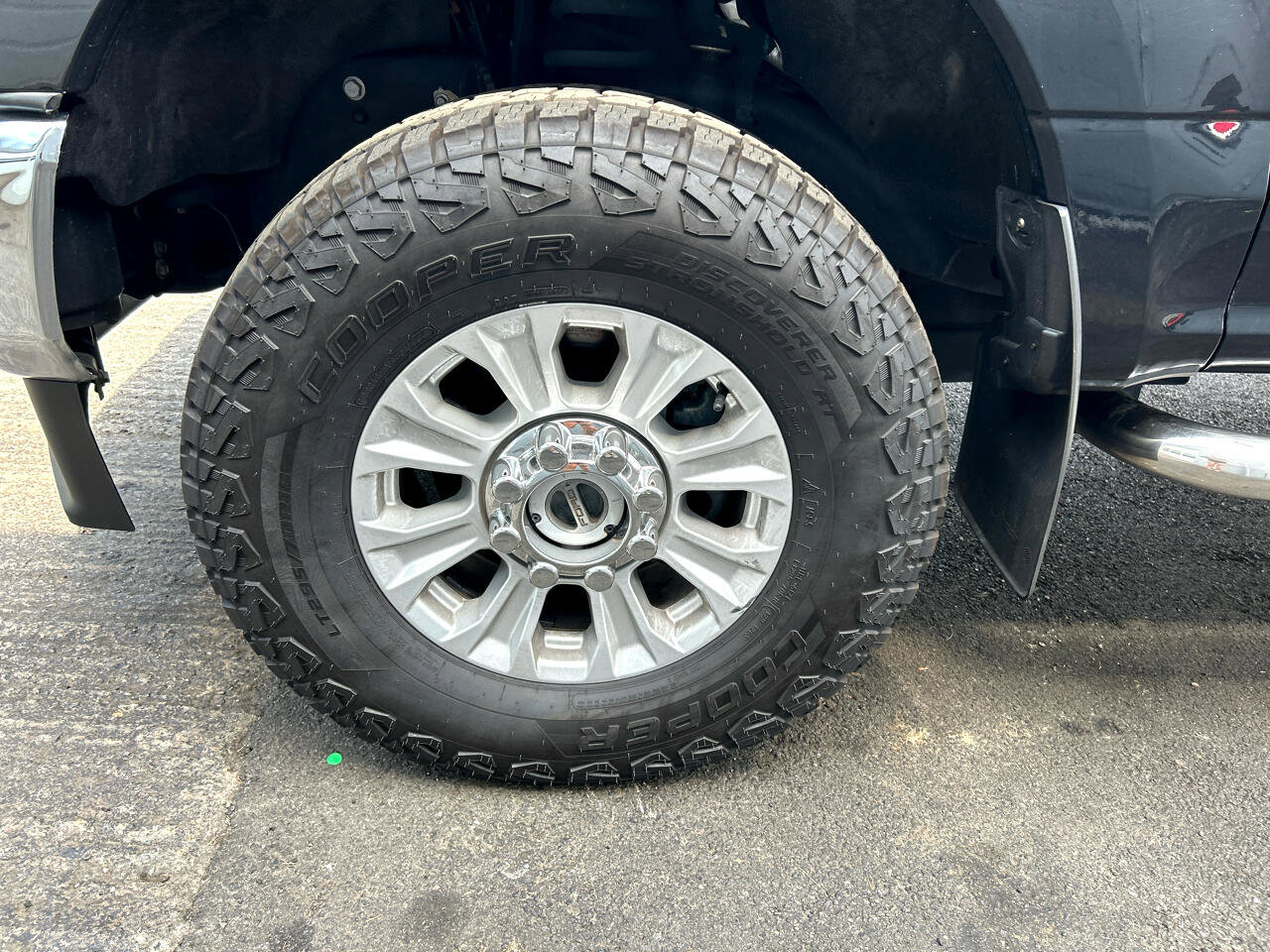 Used 2021 Ford F250 XLT w/ XLT Value Package image 11