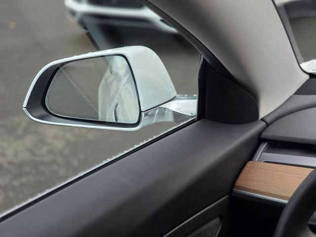 Used 2020 Tesla Model 3 Standard Range Plus image 15