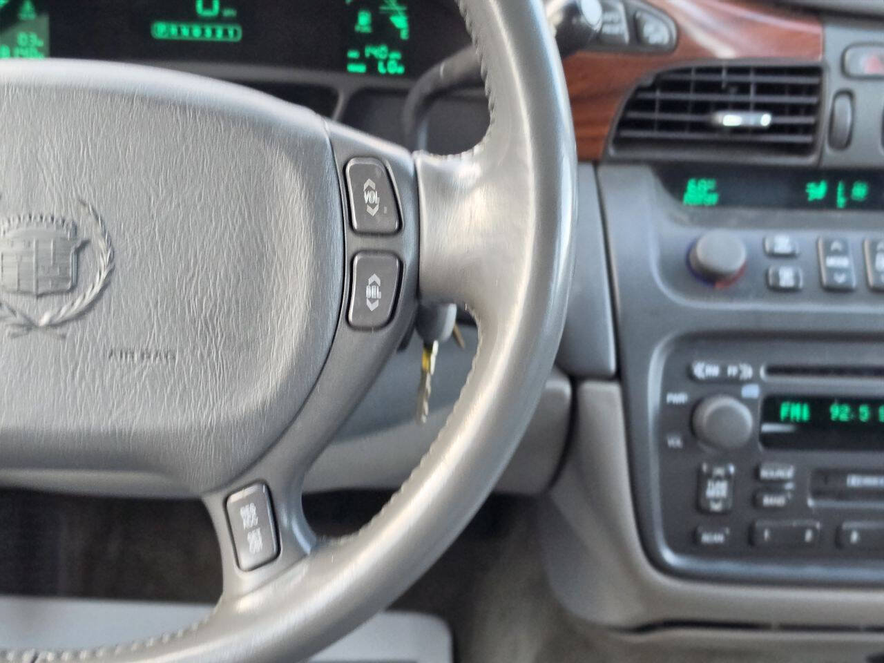 Used 2000 Cadillac De Ville FWD image 17