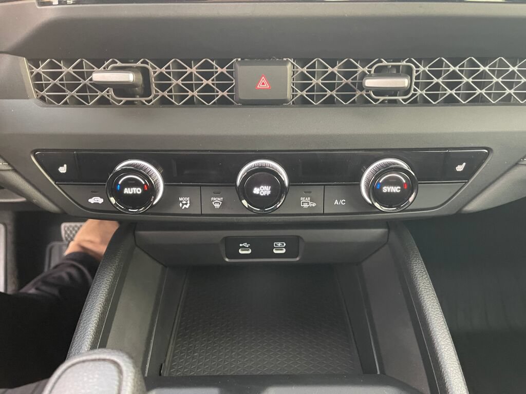 Used 2024 Honda Accord EX image 13