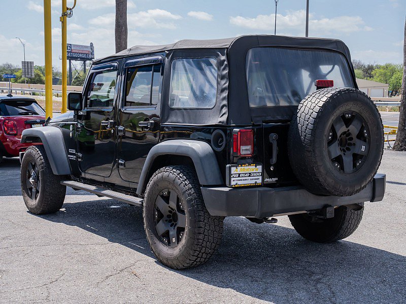 Used 2017 Jeep Wrangler Unlimited Sport AWD/4WD image 7