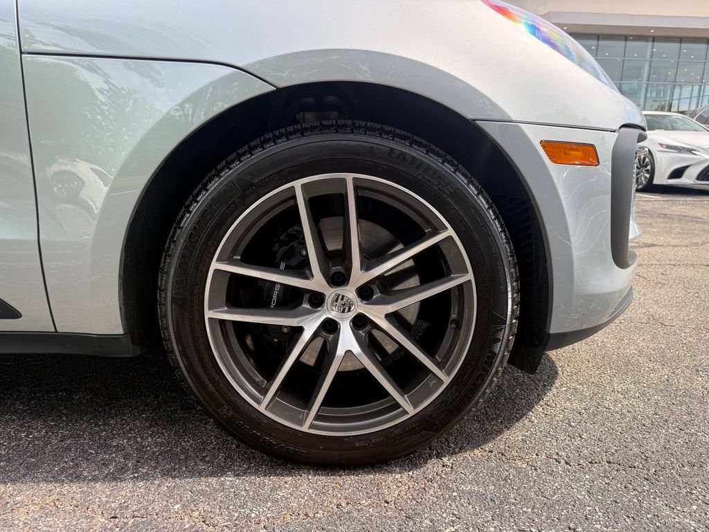 Used 2023 Porsche Macan S AWD/4WD image 24