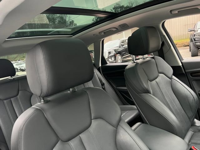 Used 2019 Audi Q5 Prestige w/ Prestige Package image 38