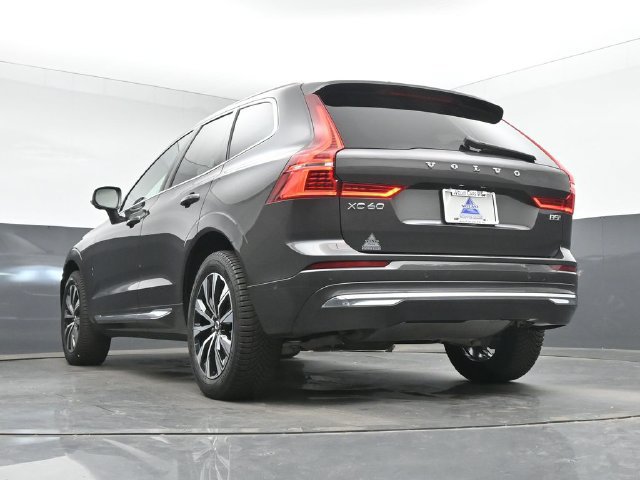 Used 2023 Volvo XC60 B5 Plus w/ Climate Package AWD/4WD image 41