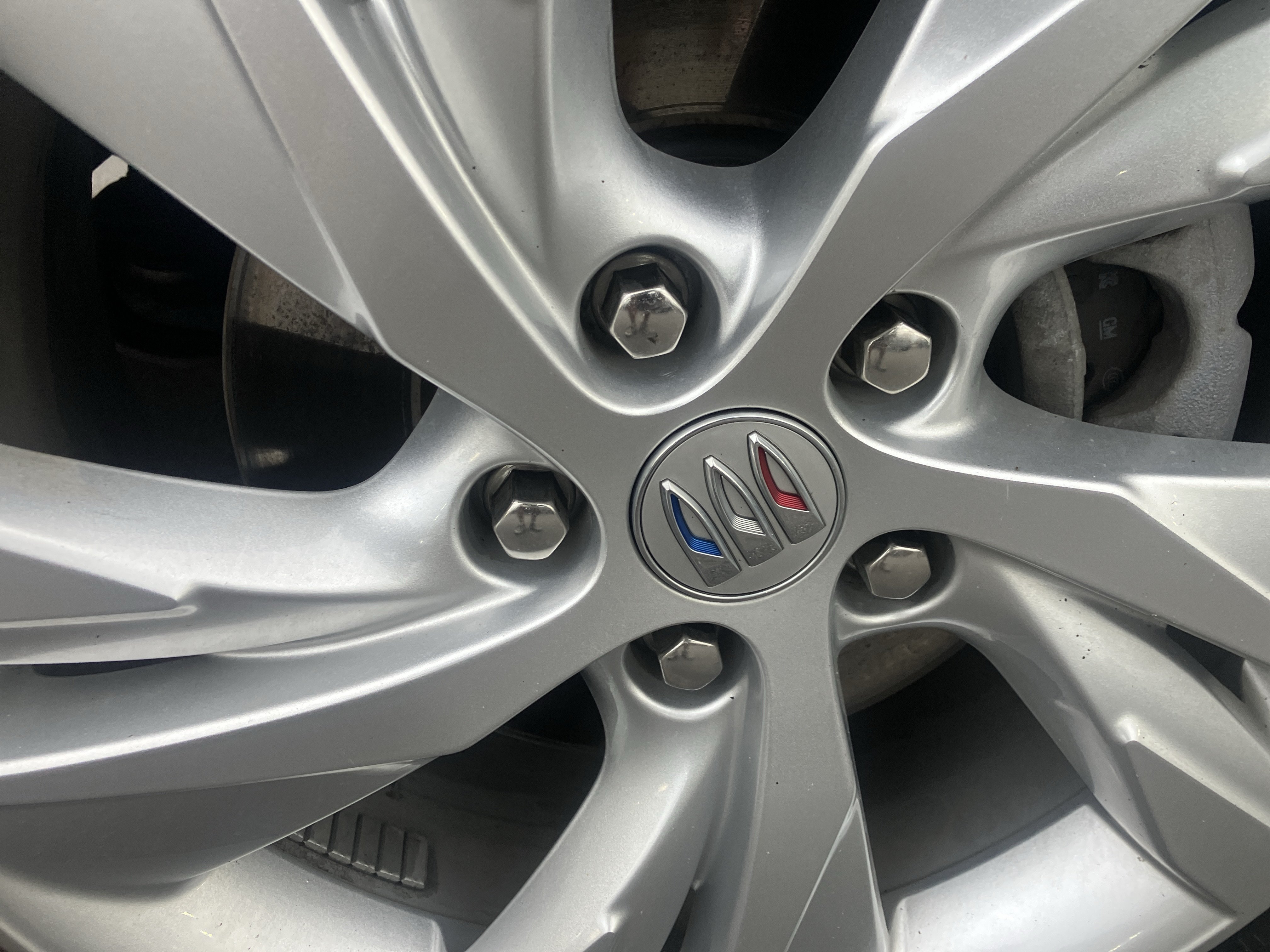 Used 2025 Buick Encore GX Preferred FWD image 9