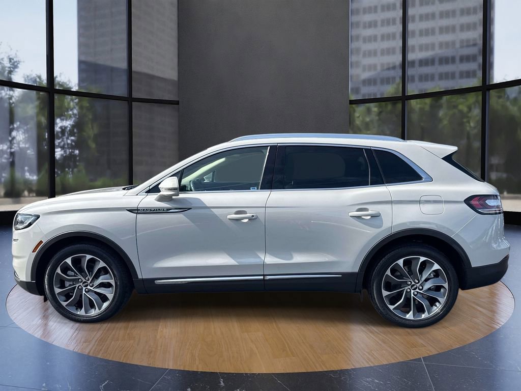 Certified 2023 Lincoln Nautilus Reserve image 5