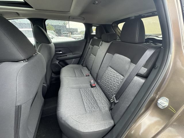 Certified 2025 Nissan Kicks SV w/ SV Premium Package AWD/4WD image 23