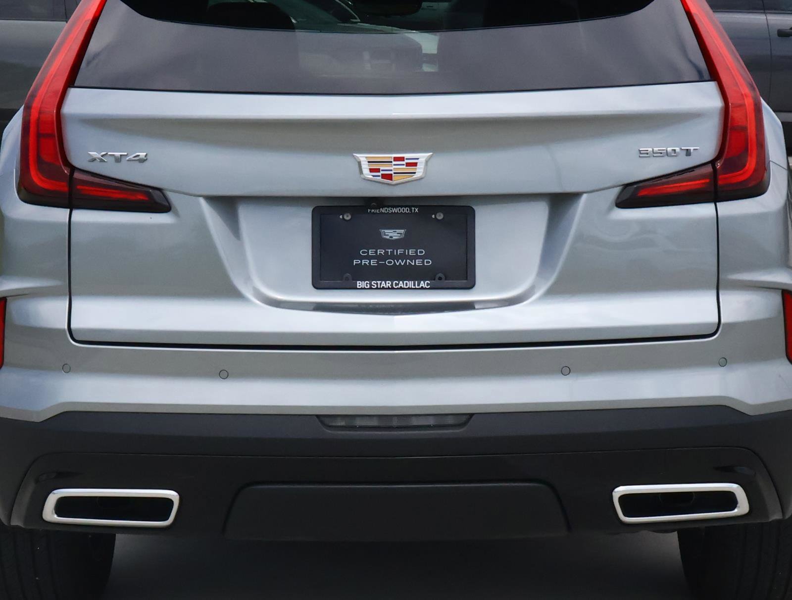 Used 2025 Cadillac XT4 Premium Luxury w/ Technology Package FWD image 10