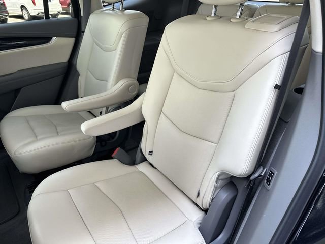 Certified 2024 Cadillac XT6 Premium Luxury AWD/4WD image 33