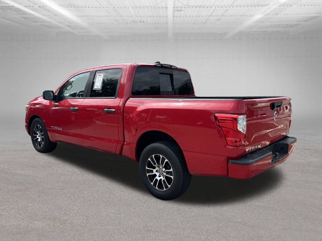Used 2022 Nissan Titan SV RWD image 4