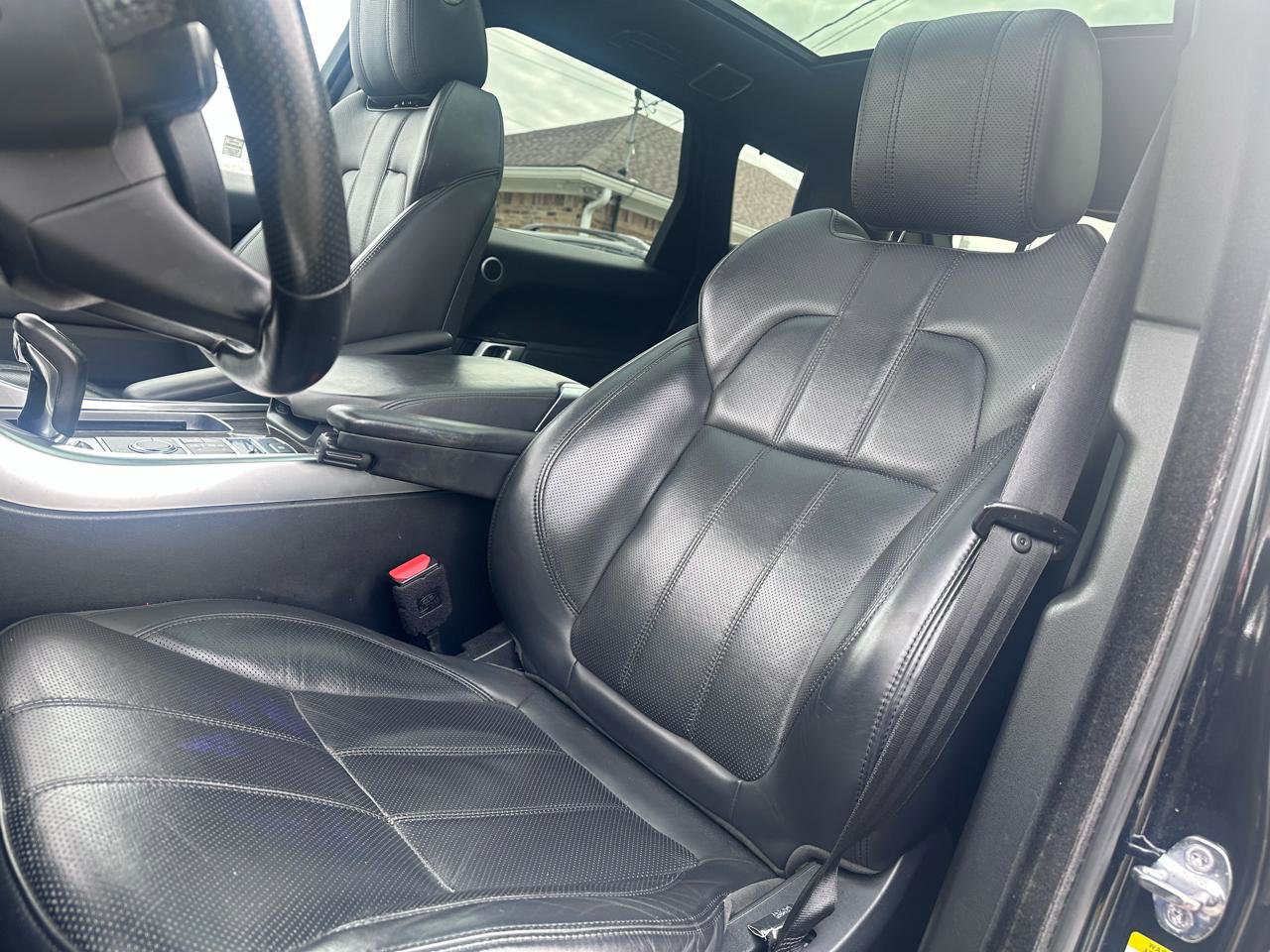 Used 2017 Land Rover Range Rover Sport HSE image 10
