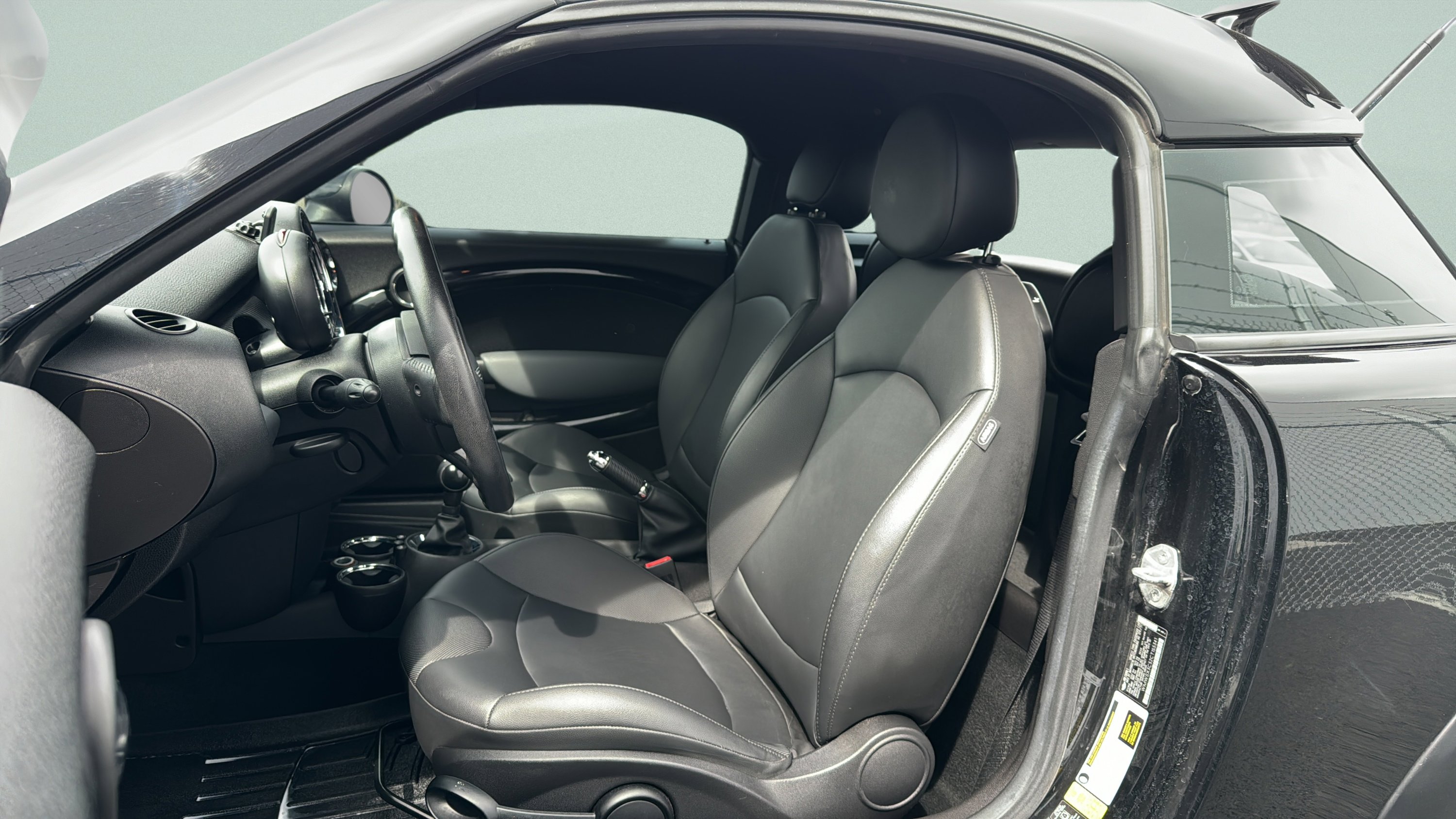 Used 2012 MINI Cooper Coupe S image 19