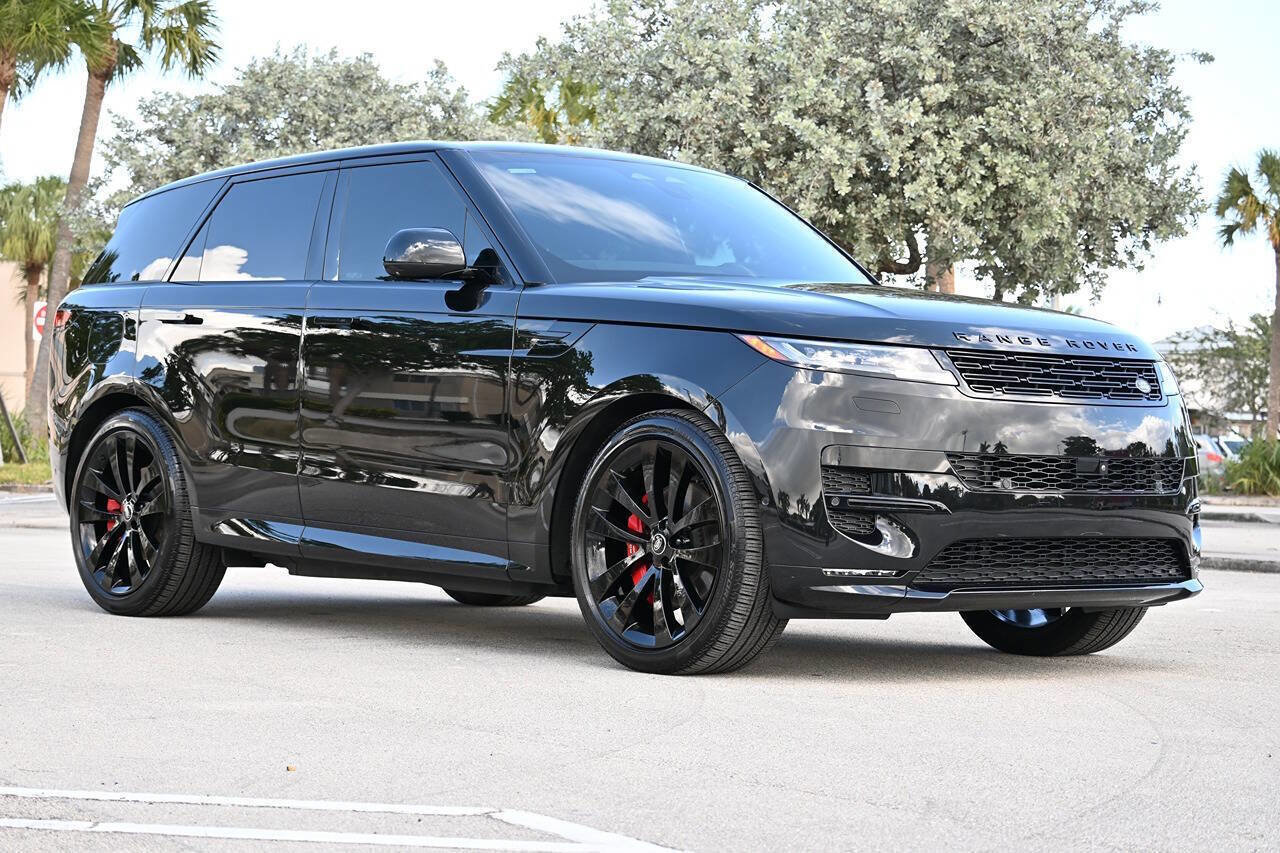 Used 2025 Land Rover Range Rover Sport Dynamic SE image 24