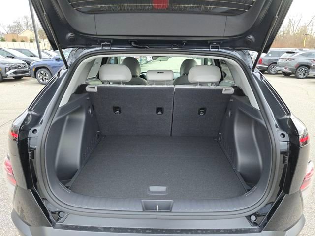 New 2026 Hyundai Kona SEL Premium image 16