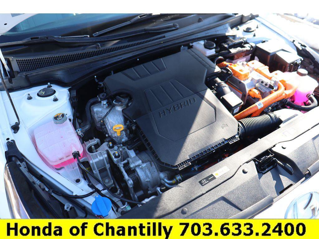 Used 2023 Hyundai Elantra Limited w/ Cargo Package image 33