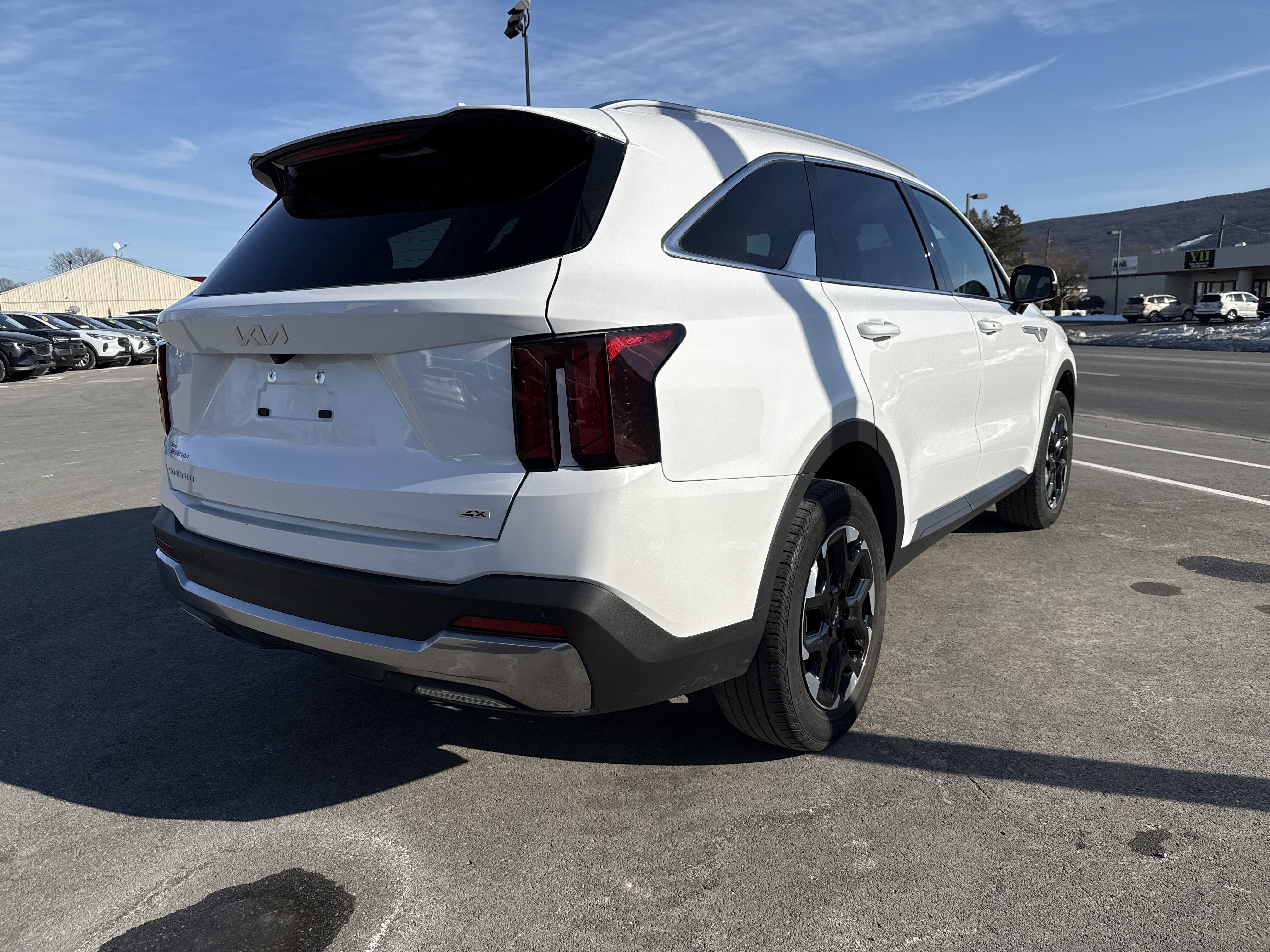 Certified 2024 Kia Sorento S image 3