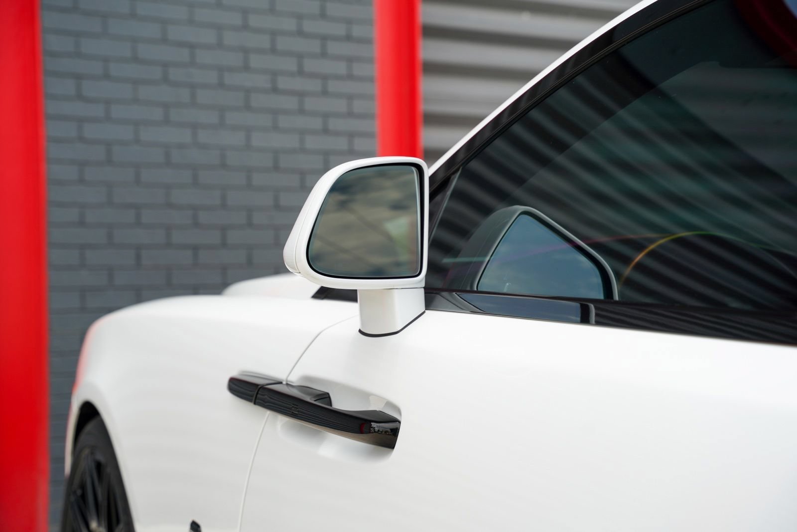 Used 2019 Rolls-Royce Wraith RWD image 11
