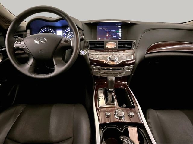 Used 2019 INFINITI Q70 L 3.7 AWD/4WD image 14