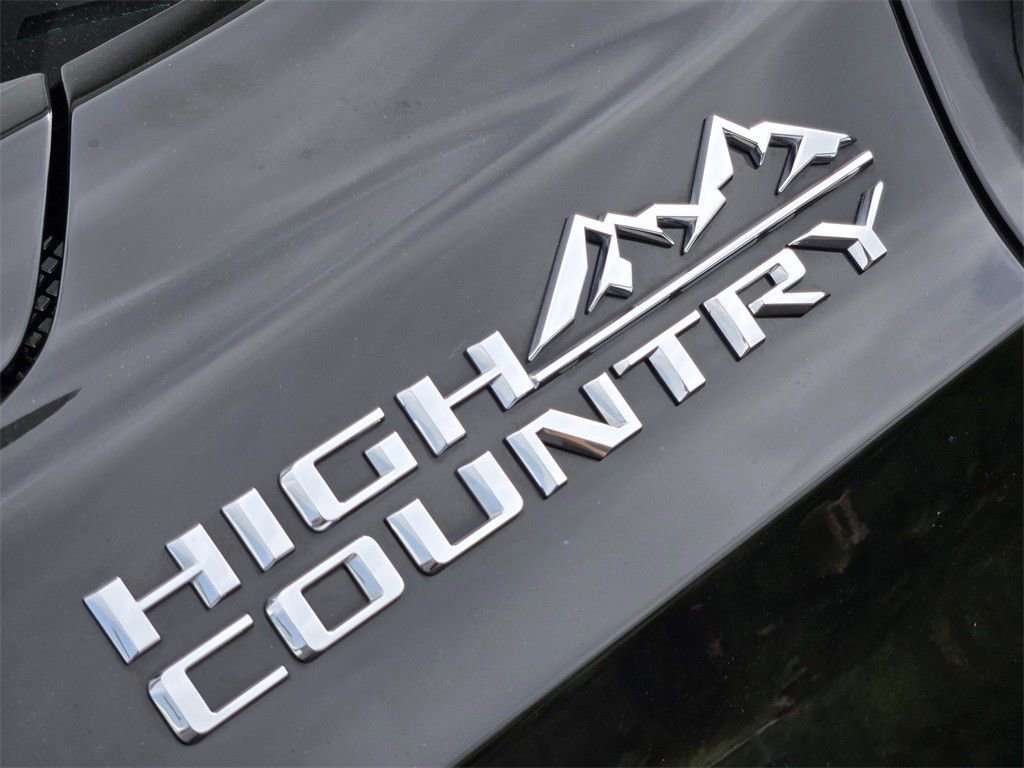 Used 2023 Chevrolet Tahoe High Country image 11