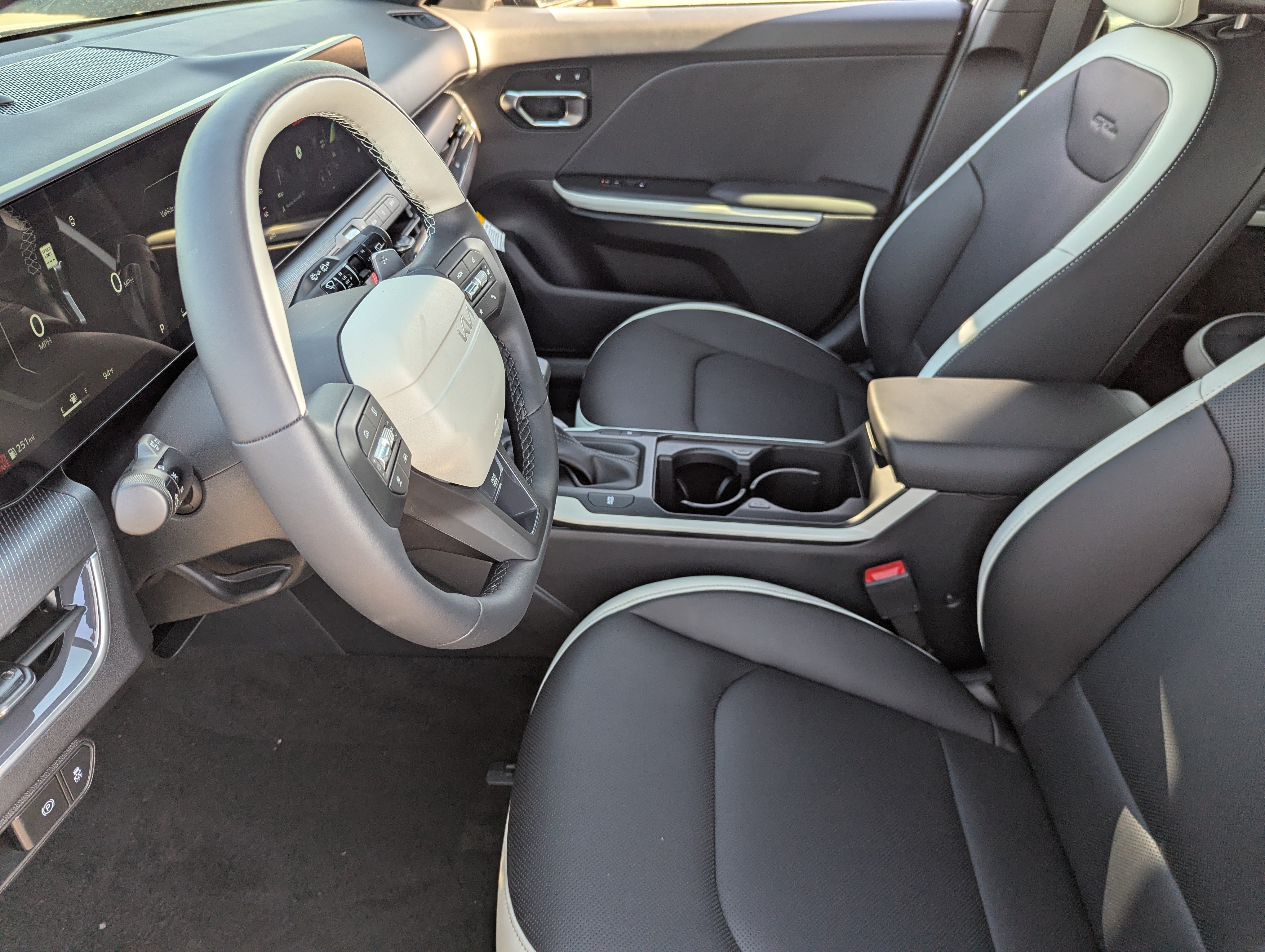 New 2026 Kia K4 EX w/ GT-Line Premium Package FWD image 18