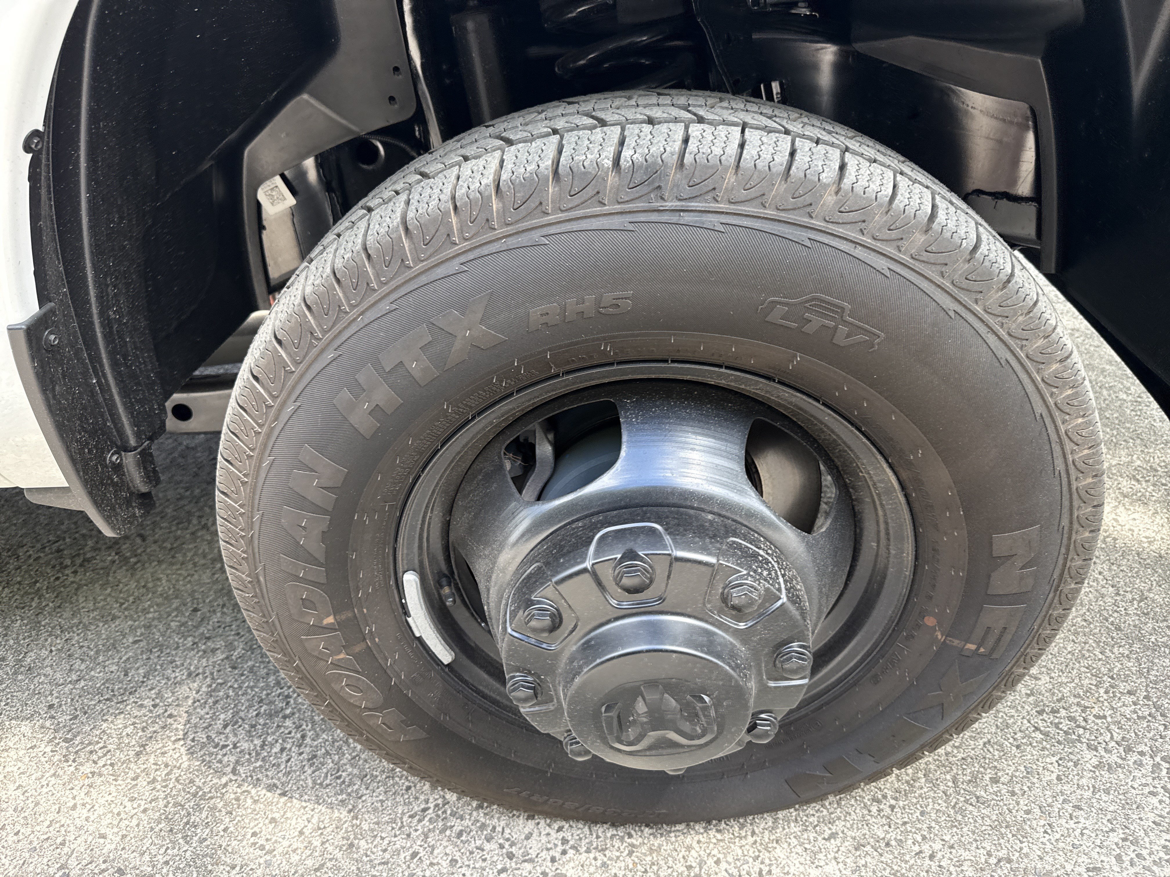 New 2026 RAM 3500 Tradesman AWD/4WD image 15