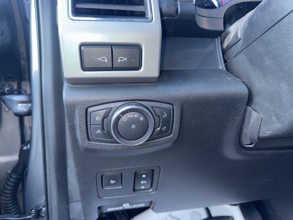 Used 2021 Ford F250 Lariat image 19