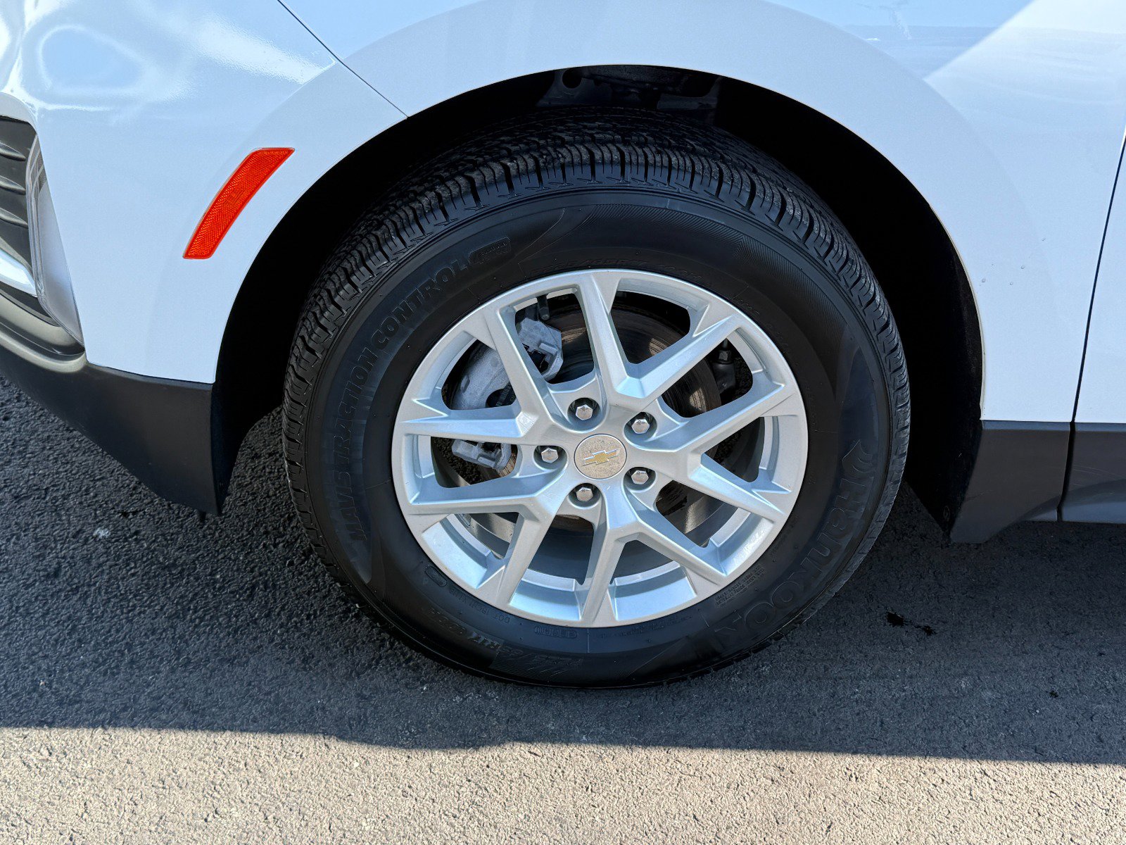 Used 2022 Chevrolet Equinox LT image 9