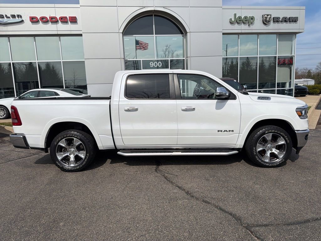 Used 2019 RAM 1500 Laramie AWD/4WD image 2