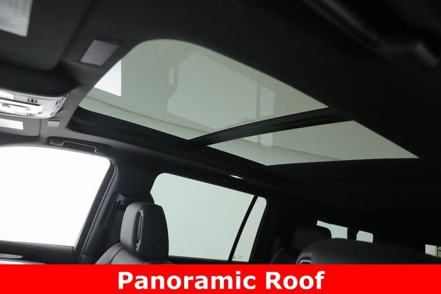 Used 2025 Cadillac Escalade ESV Premium Luxury w/ Touring Package image 19