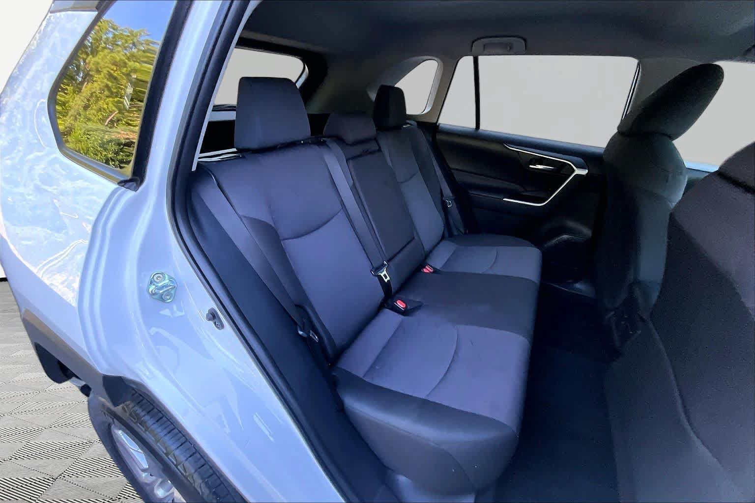 Certified 2025 Toyota RAV4 XLE AWD/4WD image 20