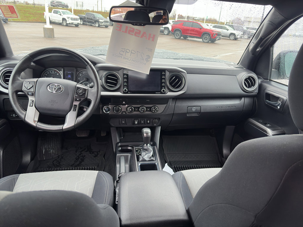 Used 2020 Toyota Tacoma TRD Sport image 13