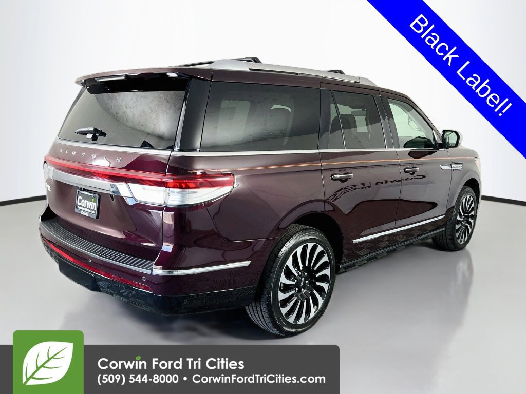 Used 2024 Lincoln Navigator Black Label AWD/4WD image 14