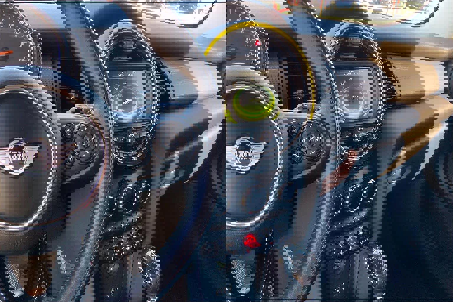 Used 2018 MINI Cooper 2-Door Hardtop FWD image 7