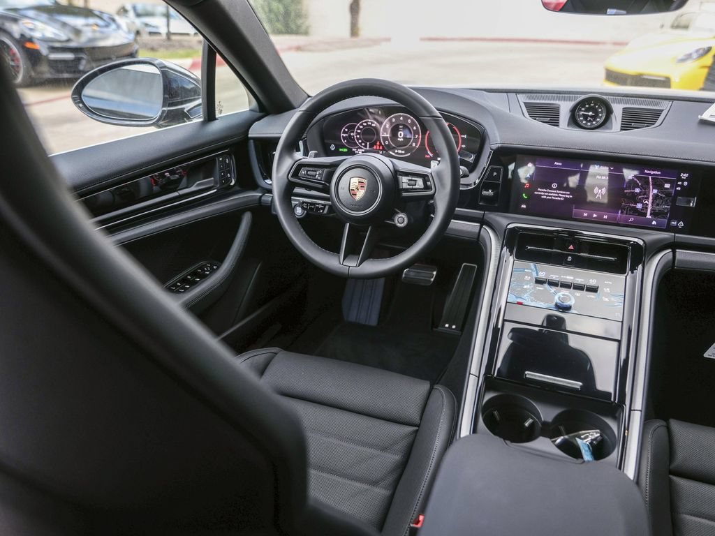 New 2026 Porsche Panamera RWD image 32