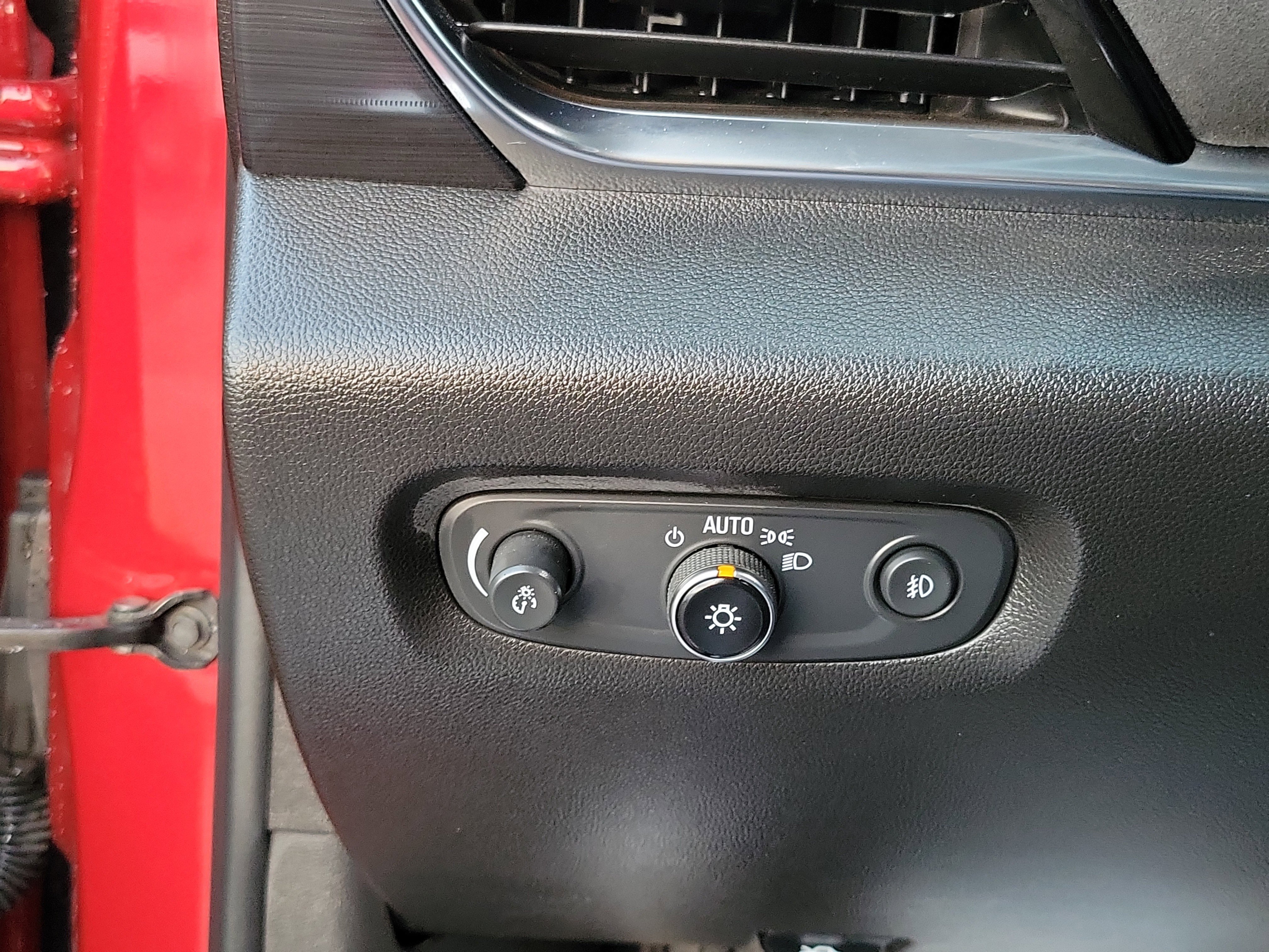 Used 2021 Chevrolet Traverse High Country image 13