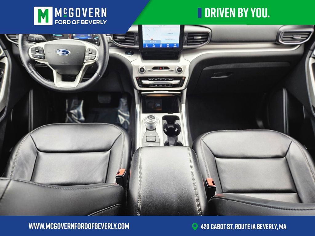 Used 2022 Ford Explorer XLT w/ Equipment Group 202A AWD/4WD image 11