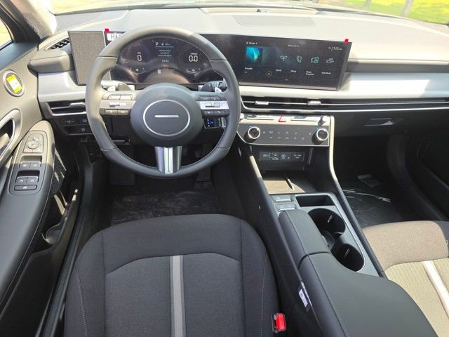 Certified 2025 Hyundai Sonata SEL image 3
