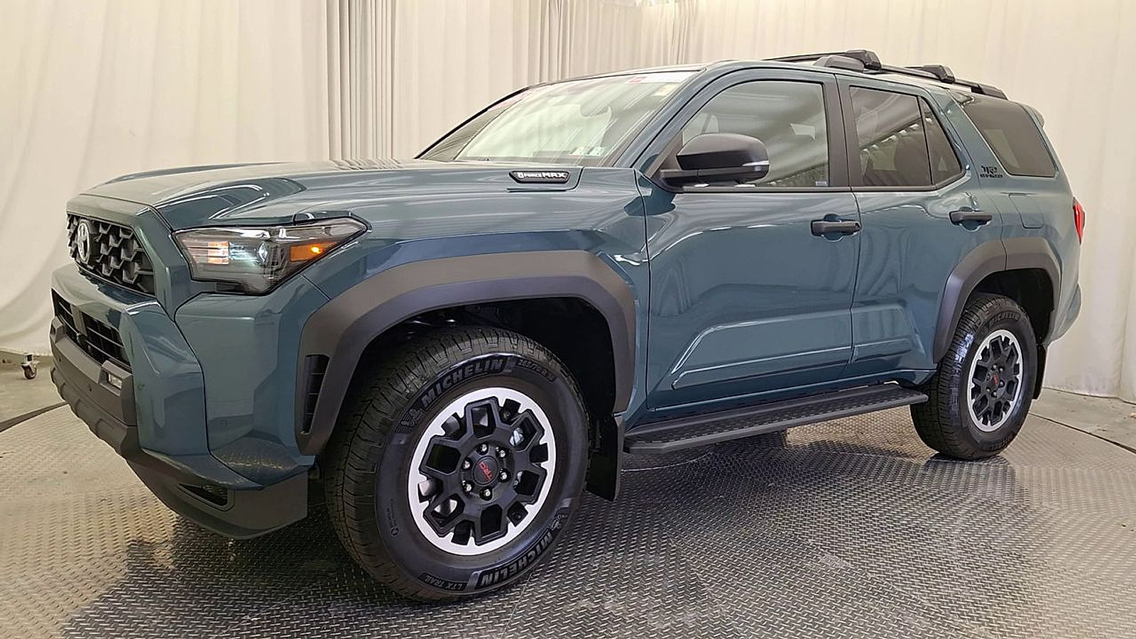 Certified 2025 Toyota 4Runner TRD Off-Road Premium w/ Tow Technology Package AWD/4WD image 11