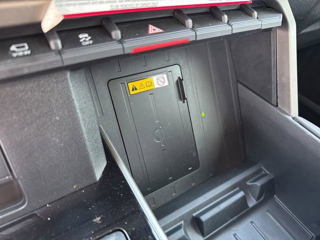 Used 2024 Toyota Tundra Limited image 34